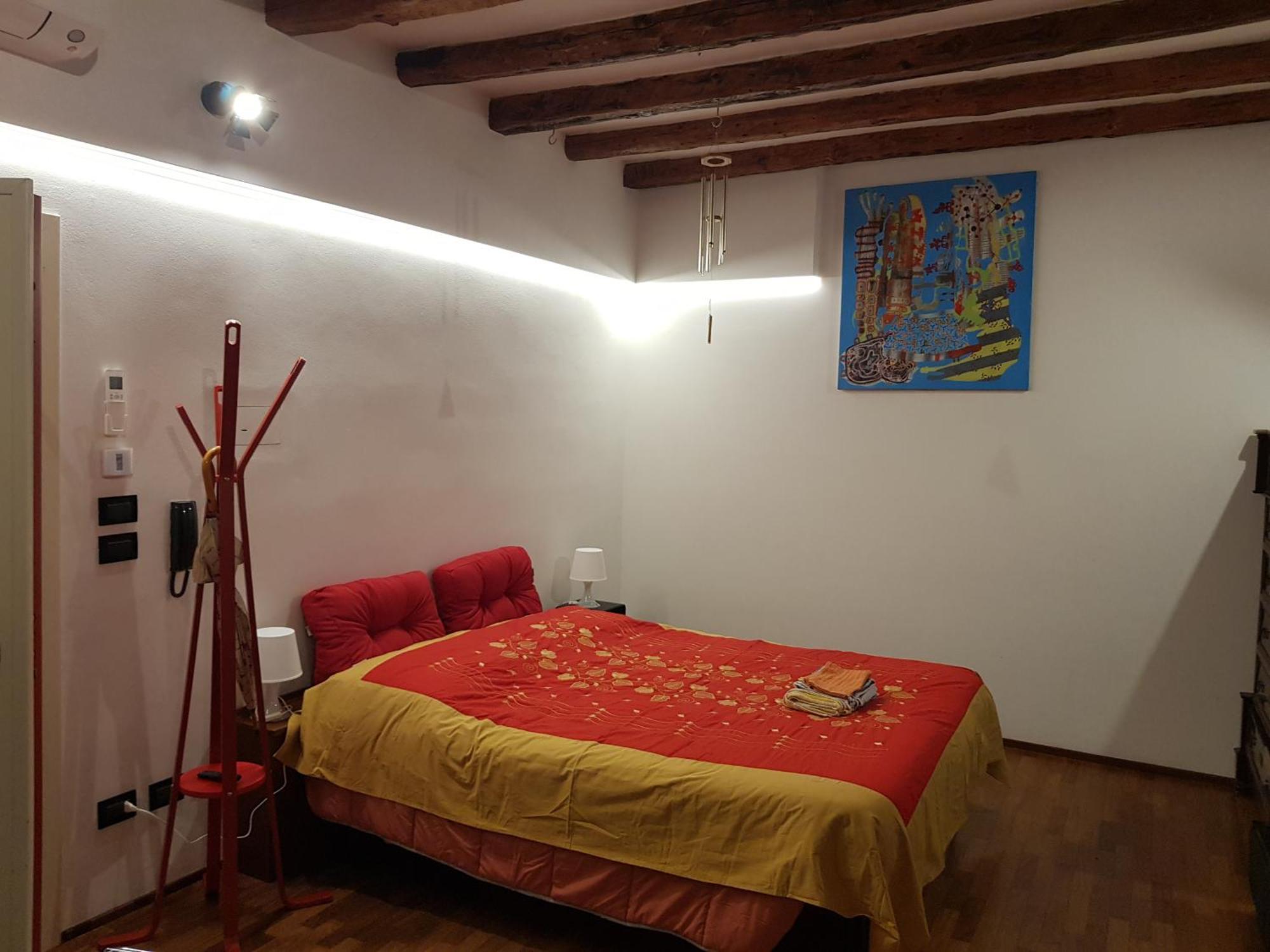 Monolocale Sui Tetti Di Bologna - Via Indipendenza Apartment Exterior foto