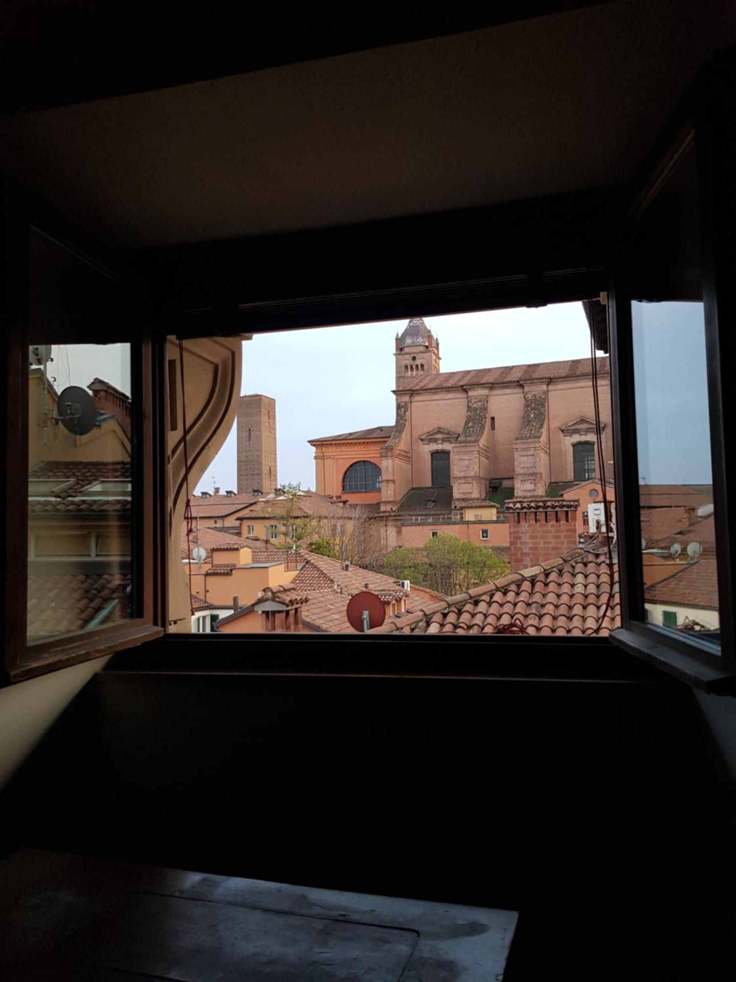 Monolocale Sui Tetti Di Bologna - Via Indipendenza Apartment Exterior foto