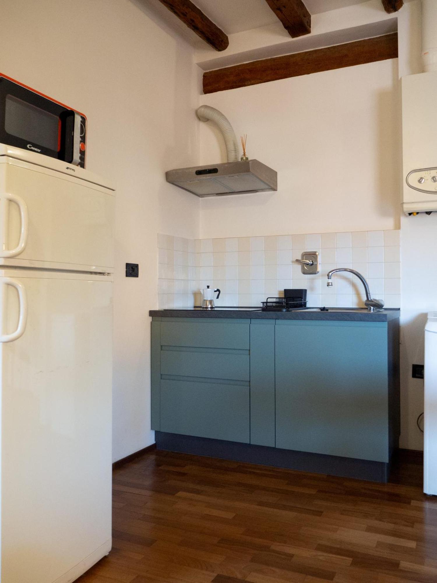 Monolocale Sui Tetti Di Bologna - Via Indipendenza Apartment Exterior foto