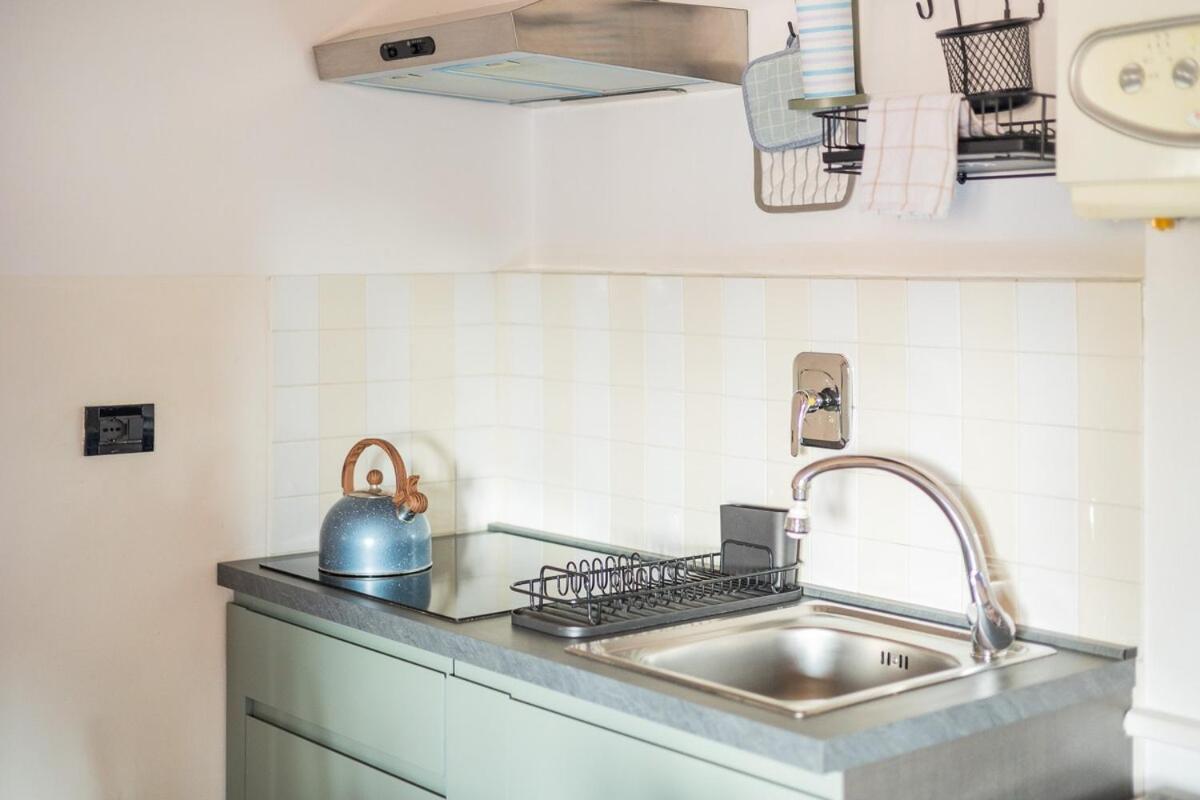 Monolocale Sui Tetti Di Bologna - Via Indipendenza Apartment Exterior foto