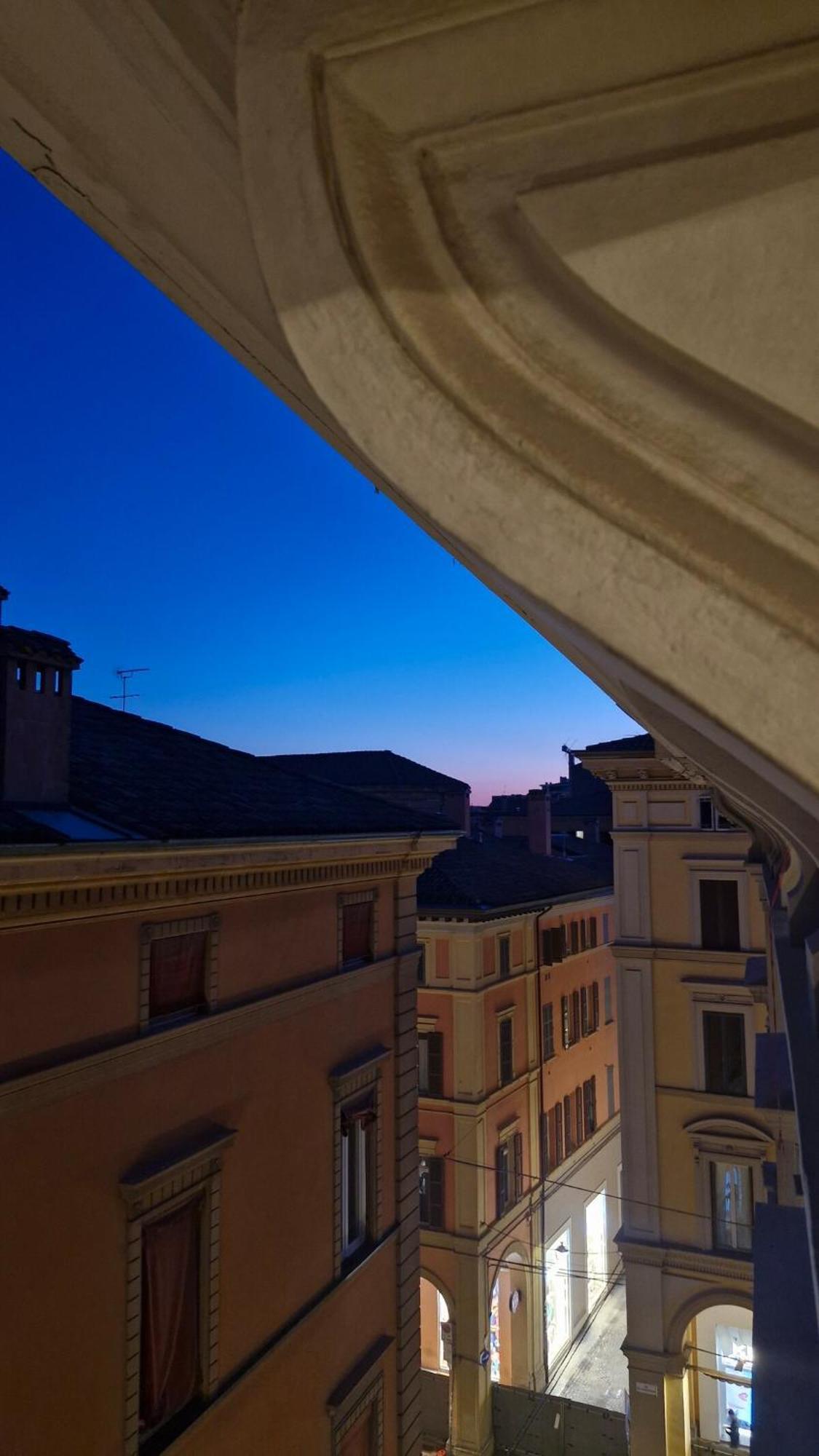 Monolocale Sui Tetti Di Bologna - Via Indipendenza Apartment Exterior foto